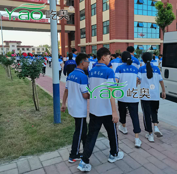 河南校服生產廠家，一定要選擇更有實力的