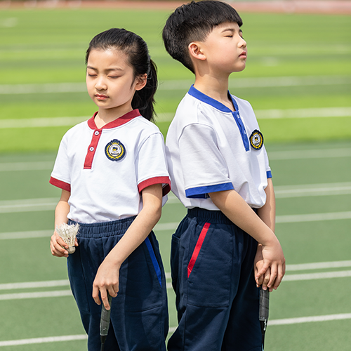 哪個(gè)校服品牌比較好？屹奧值得信賴