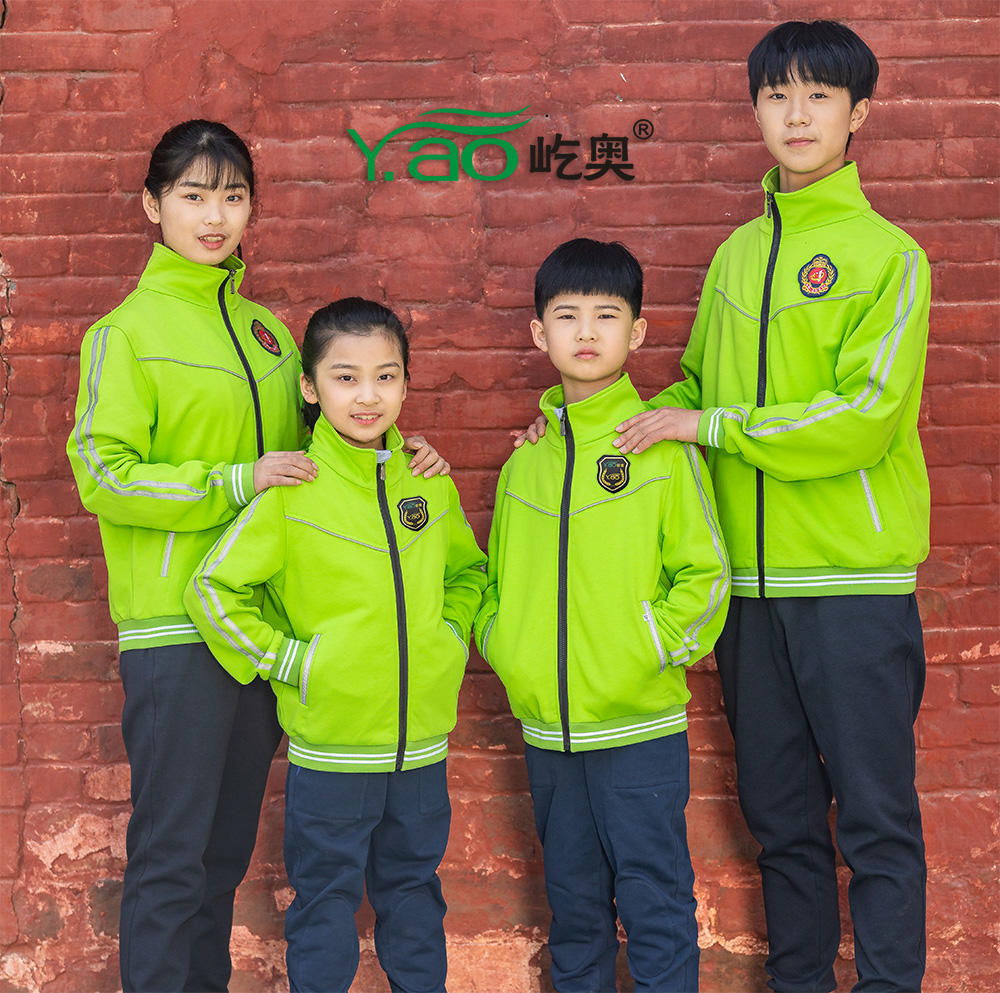 需要定制校服不知如何選擇廠家？6個(gè)理由讓你選擇屹奧，屹奧專注于校服定做